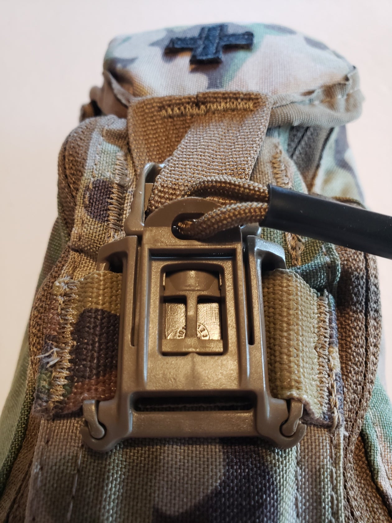 Centa1 Med Kits/North American Rescue - RIG Series Eagle IFAK Med Pouch with Our 10-Piece *TFAK Supplies - Multicam